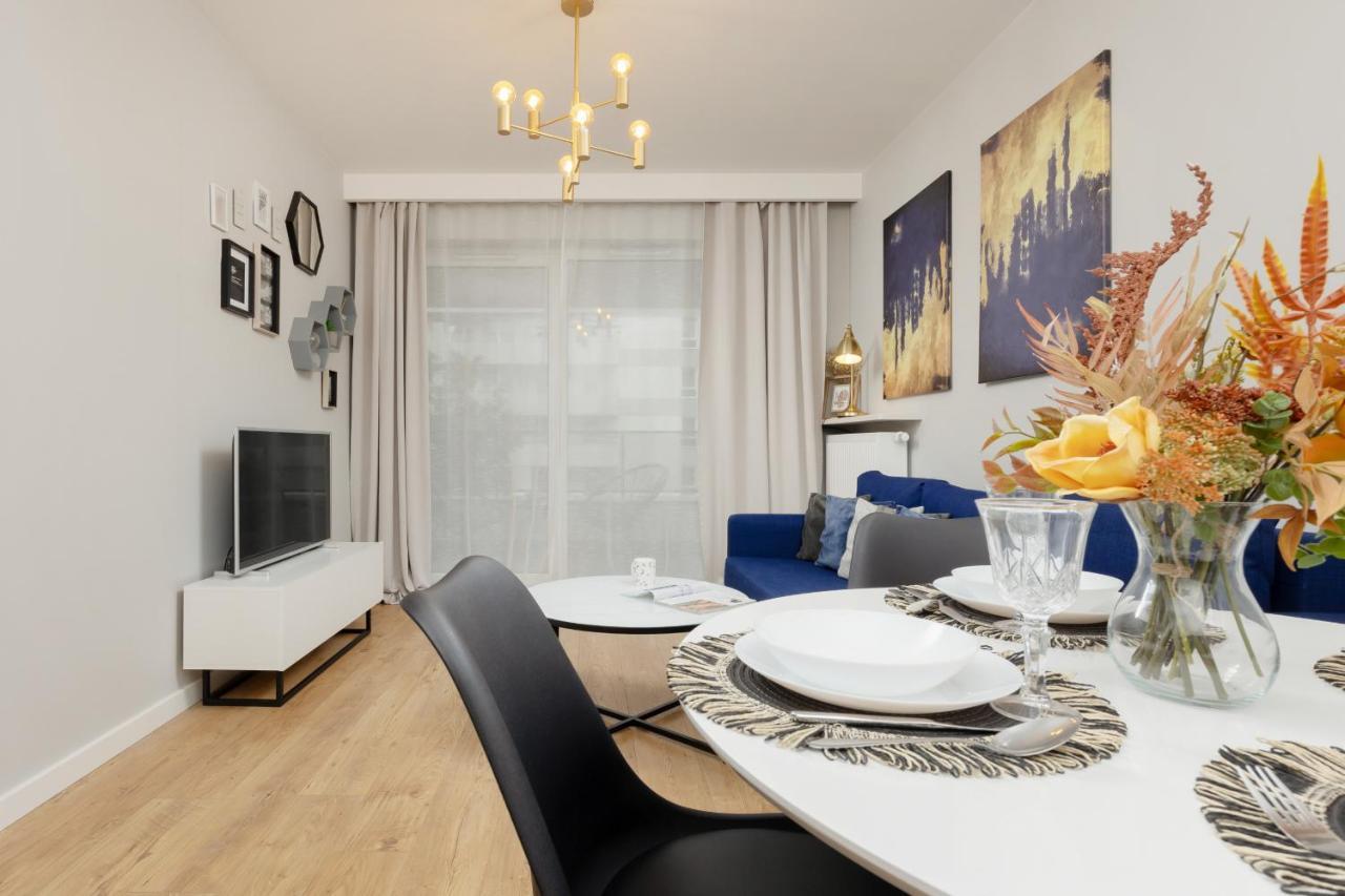 Modern Apartment With Balcony Mokotow Business Centre By Noclegi Renters Varsovie Extérieur photo