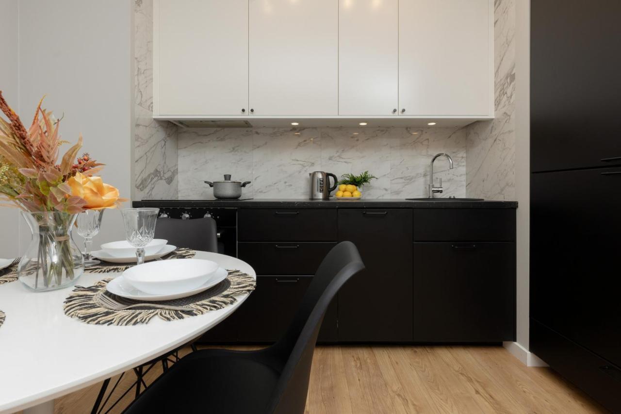 Modern Apartment With Balcony Mokotow Business Centre By Noclegi Renters Varsovie Extérieur photo