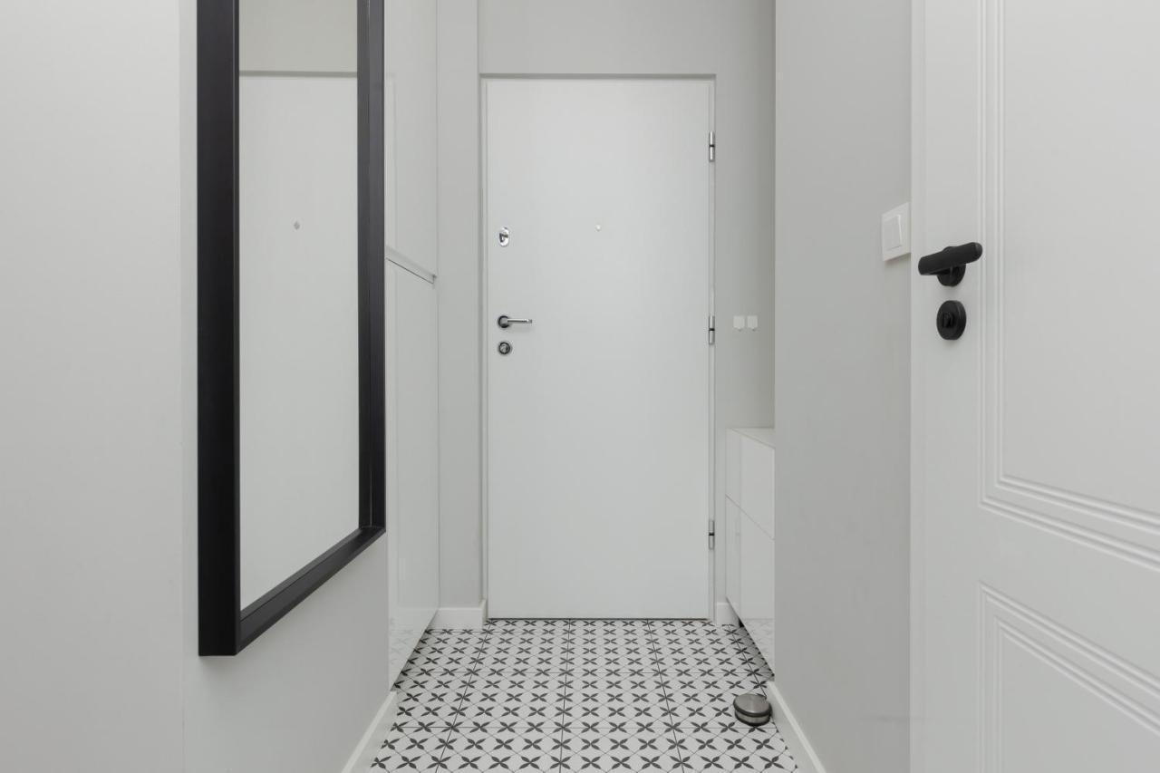 Modern Apartment With Balcony Mokotow Business Centre By Noclegi Renters Varsovie Extérieur photo